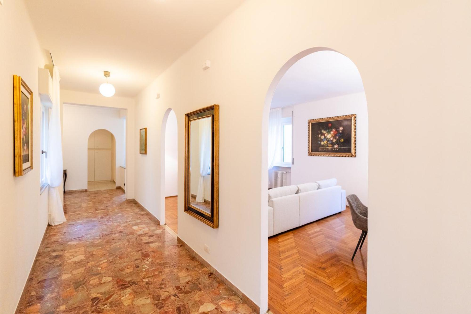 Domus Verona - Elegante Residenza Con Affaccio Su Porta Leoni 部屋 写真