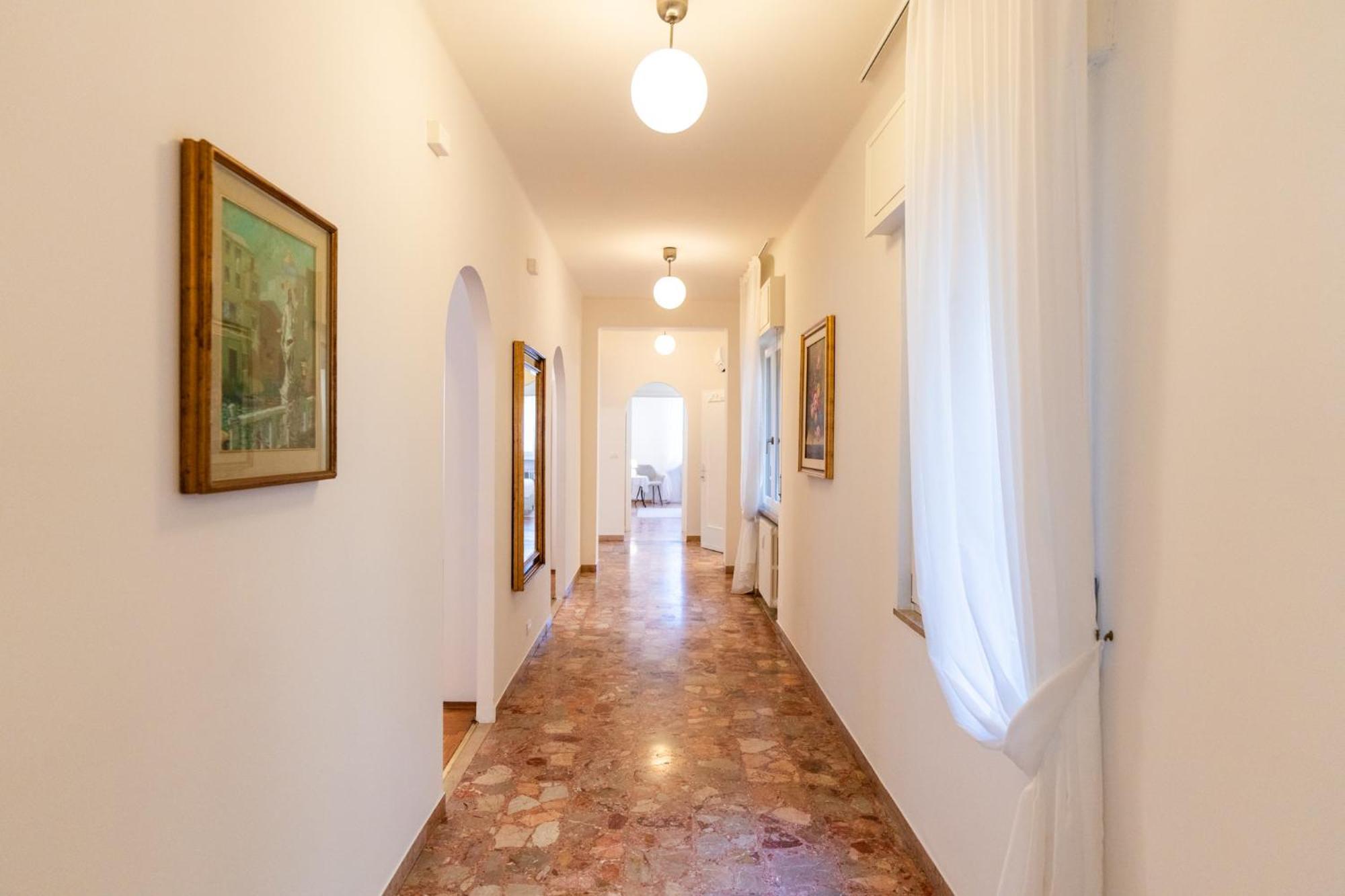 Domus Verona - Elegante Residenza Con Affaccio Su Porta Leoni 部屋 写真