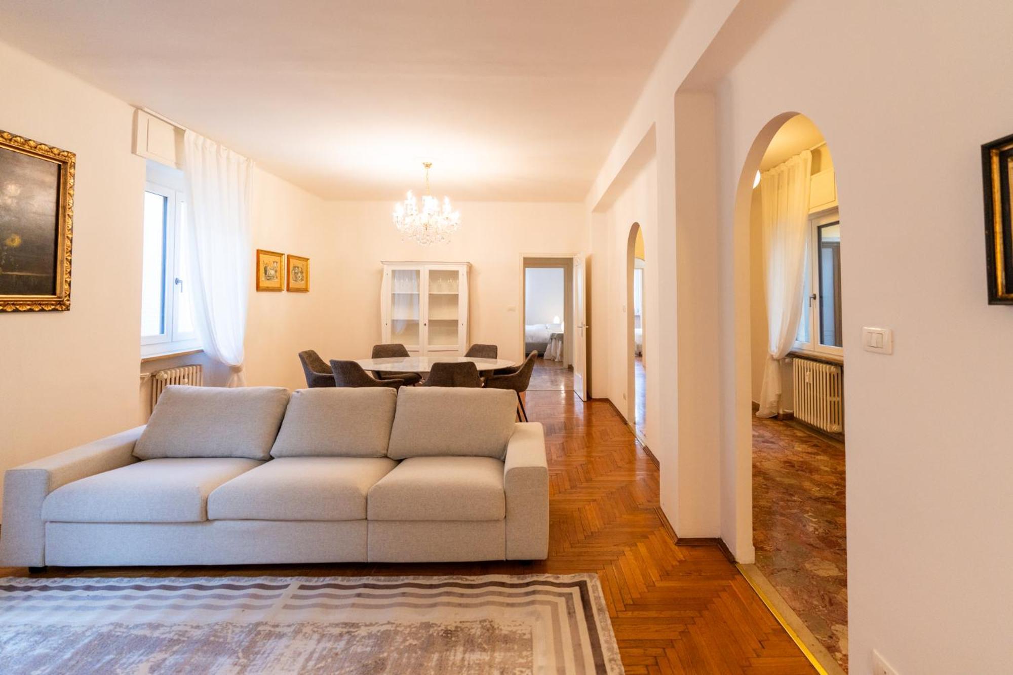 Domus Verona - Elegante Residenza Con Affaccio Su Porta Leoni 部屋 写真