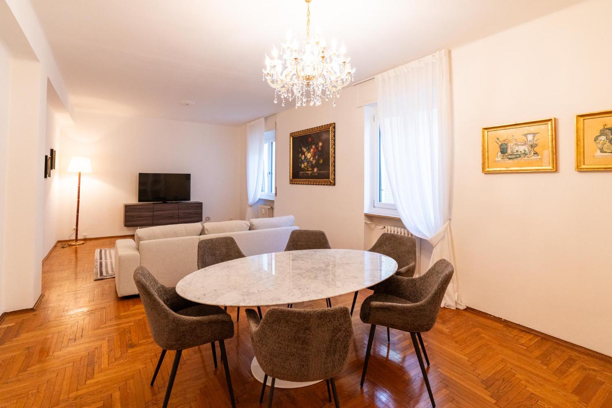 Domus Verona - Elegante Residenza Con Affaccio Su Porta Leoni 部屋 写真
